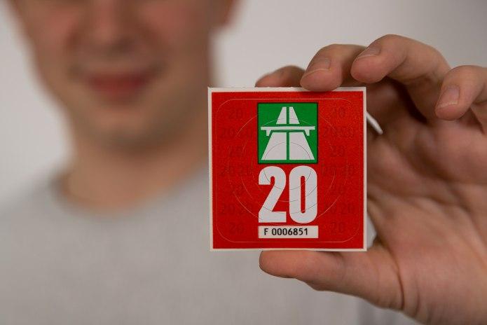 Verkehrsregeln in der Schweiz: Was Touristen und Pendler wissen müssen.