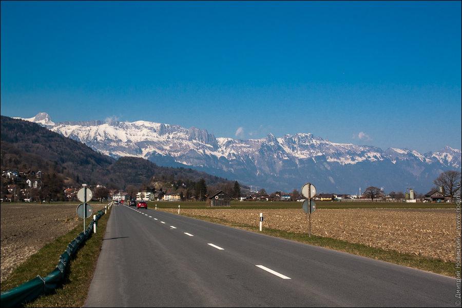 Schnell & unkompliziert: Schweizer Autobahnvignette bei StellarAutojt.